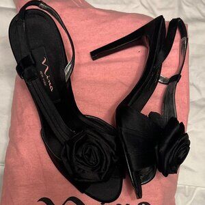 NINA DRESS HEELS SIZE 7.5 BLACK SATIN WITH FLOWER